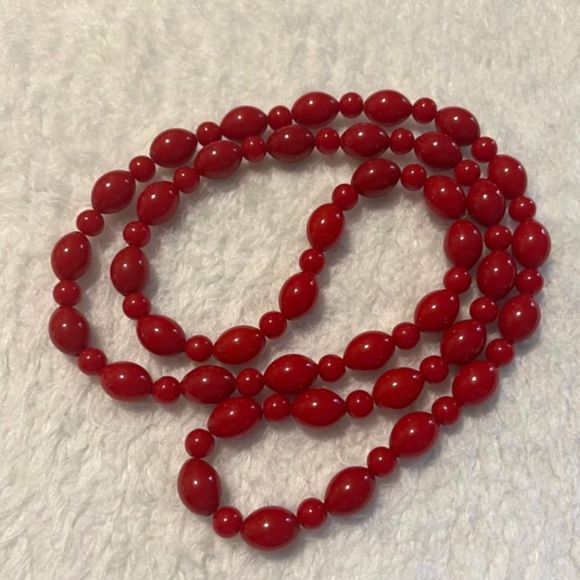 Red Graduated Beads 40 Inch Necklace Xmas Thanksgiving Party Fashion Jewelry - Picture 3 of 5
